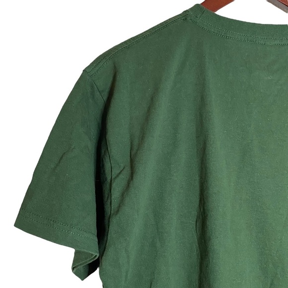 Mad Engine Star Wars Merry Force Be With You Yoda Santa Short Sleeve Tee Medium - Picture 9 of 15